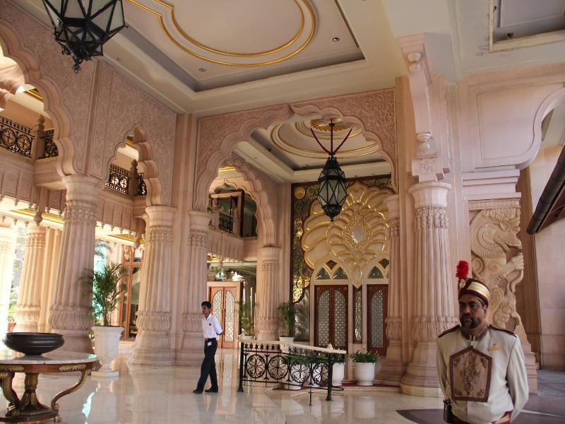 The Leela Palace Bengaluru Esterno foto